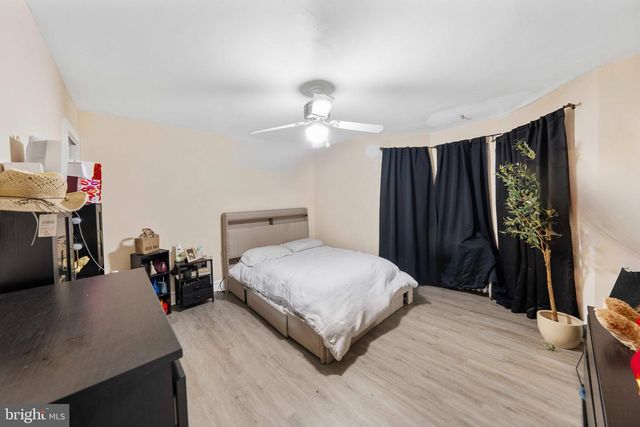 27 MARSHALL AVE, Hamilton, NJ 08610