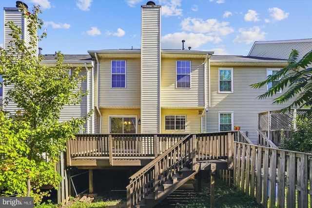 14705 FLOWER HILL DR, Centreville, VA 20120