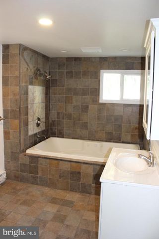 111 E MARKET ST, Williamstown, PA 17098