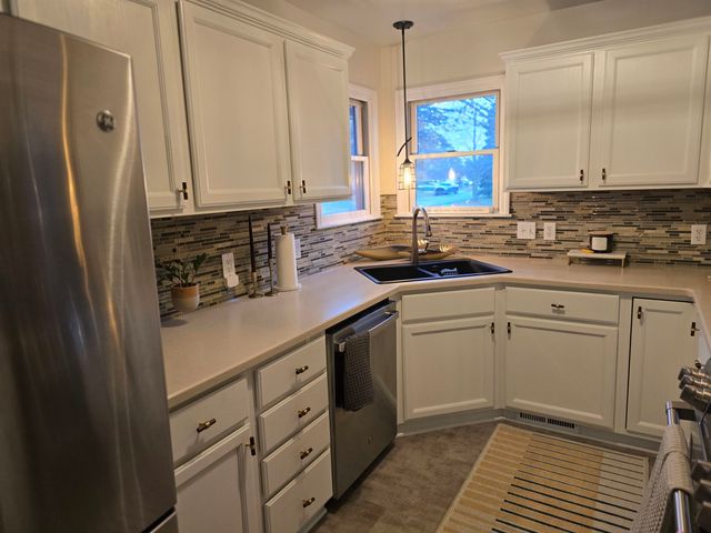 910 E Murphy Street, Bay City, MI 48706