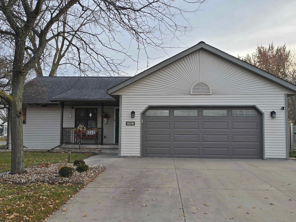 910 E Murphy Street, Bay City, MI 48706