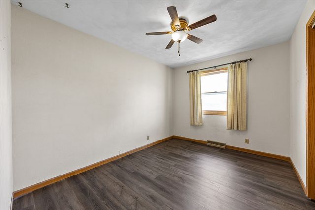 7800 Wieneke Circle, Cedar Rapids, IA 52404
