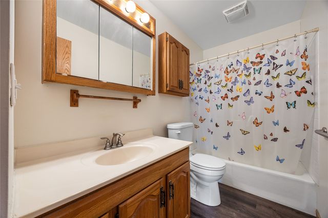 7800 Wieneke Circle, Cedar Rapids, IA 52404