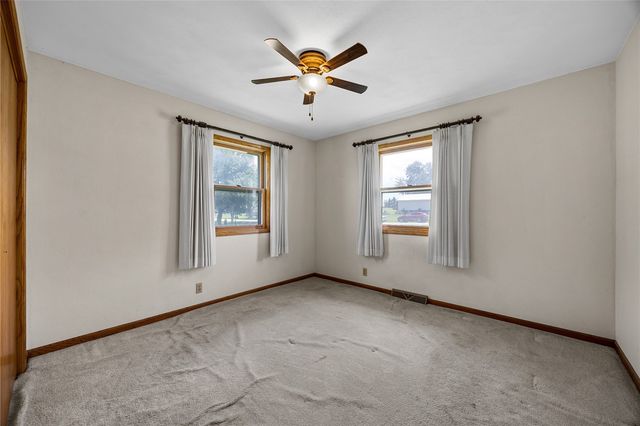 7800 Wieneke Circle, Cedar Rapids, IA 52404