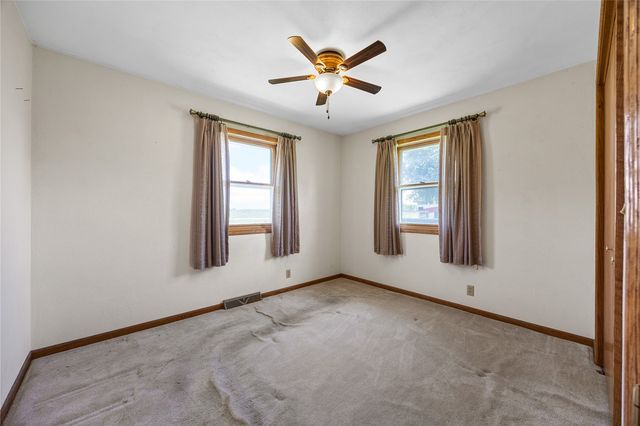 7800 Wieneke Circle, Cedar Rapids, IA 52404