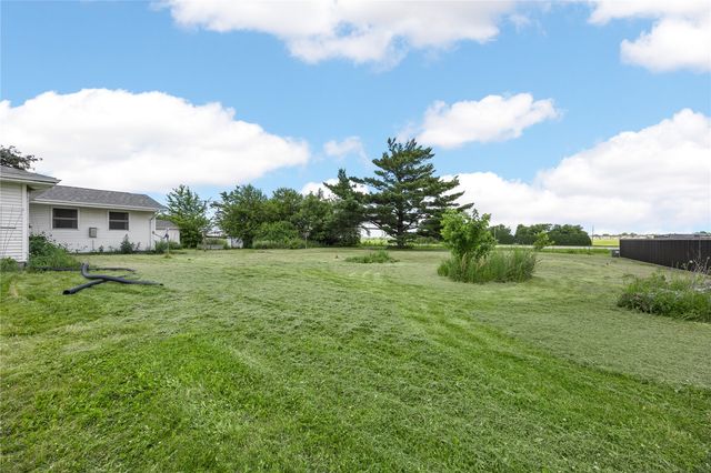 7800 Wieneke Circle, Cedar Rapids, IA 52404