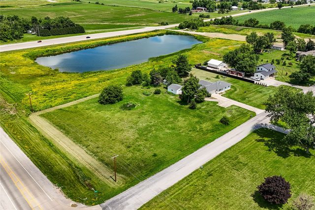 7800 Wieneke Circle, Cedar Rapids, IA 52404