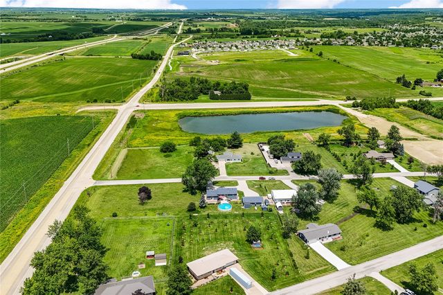 7800 Wieneke Circle, Cedar Rapids, IA 52404
