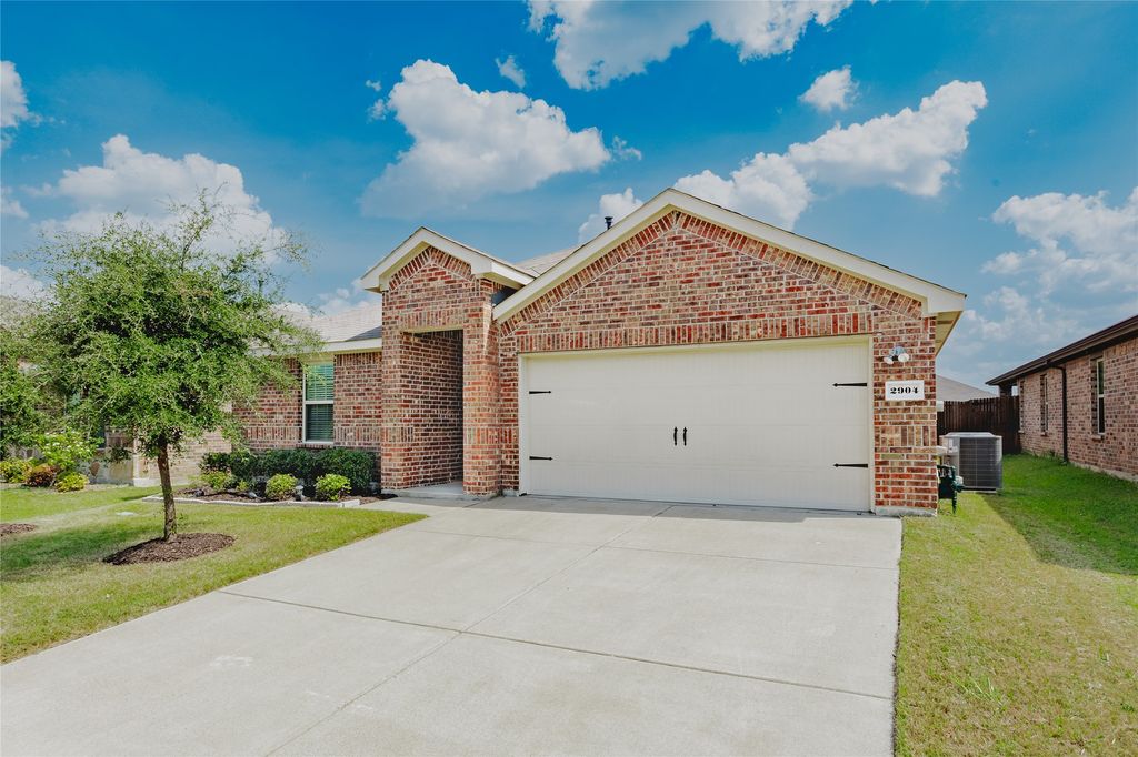 2904 Goodrich Street, Royse City, TX 75189