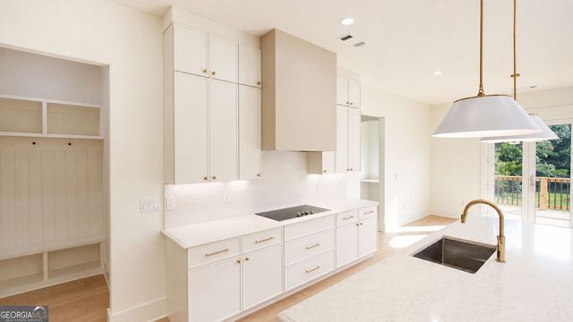 6214 Blackjack Rd, Flowery Branch, GA 30542