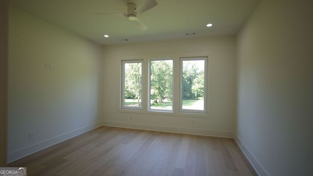 6214 Blackjack Rd, Flowery Branch, GA 30542