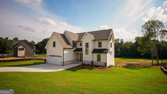 6214 Blackjack Rd, Flowery Branch, GA 30542