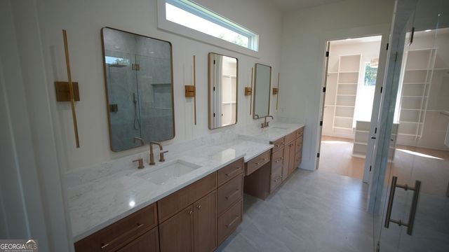 6214 Blackjack Rd, Flowery Branch, GA 30542