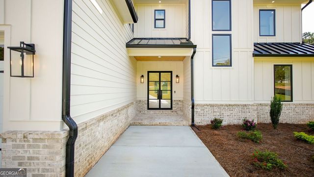 6214 Blackjack Rd, Flowery Branch, GA 30542