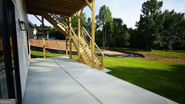 6214 Blackjack Rd, Flowery Branch, GA 30542