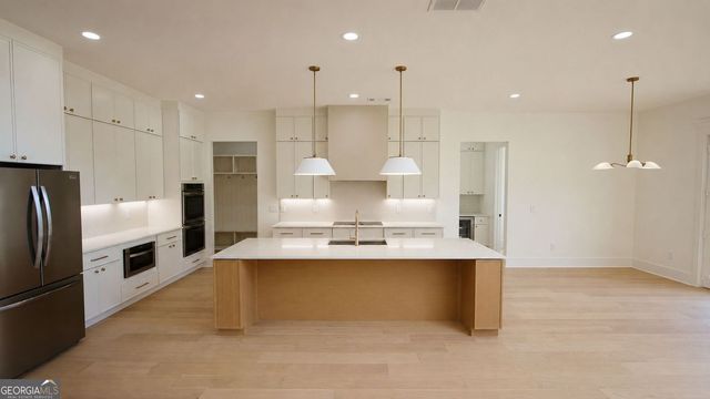 6214 Blackjack Rd, Flowery Branch, GA 30542