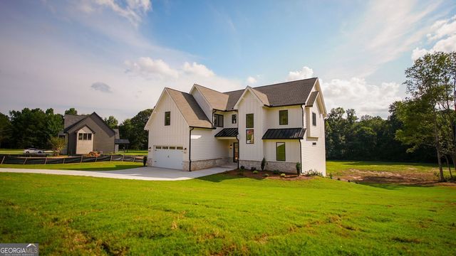 6214 Blackjack Rd, Flowery Branch, GA 30542