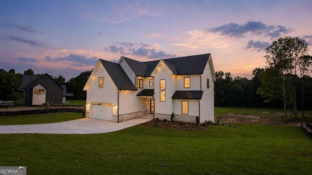 6214 Blackjack Rd, Flowery Branch, GA 30542