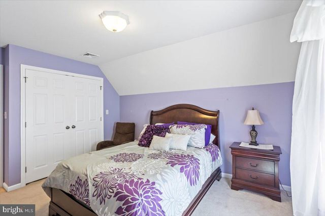 304 IRON VALLEY DR, Lebanon, PA 17042