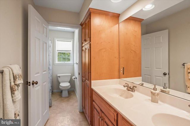 304 IRON VALLEY DR, Lebanon, PA 17042