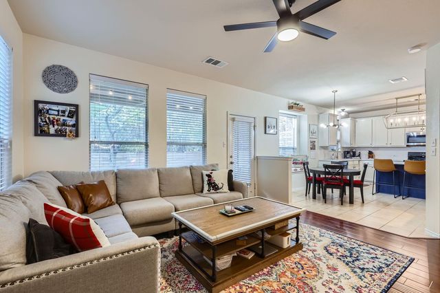 10205 Garbacz DR 210, Austin, TX 78748