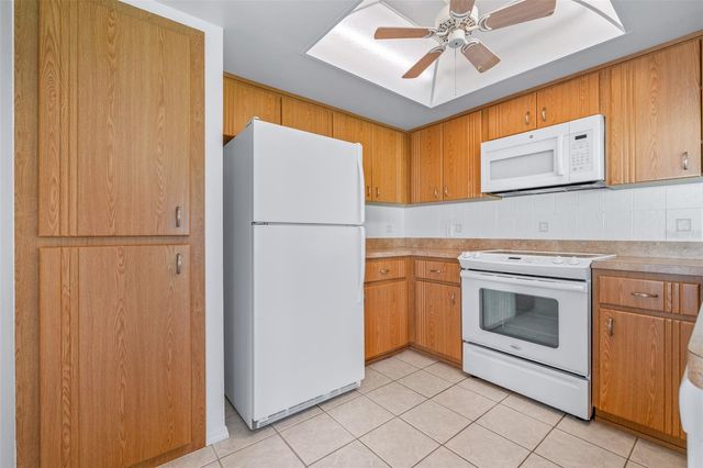 11525 FOREST RUN COURT, Port Richey, FL 34668