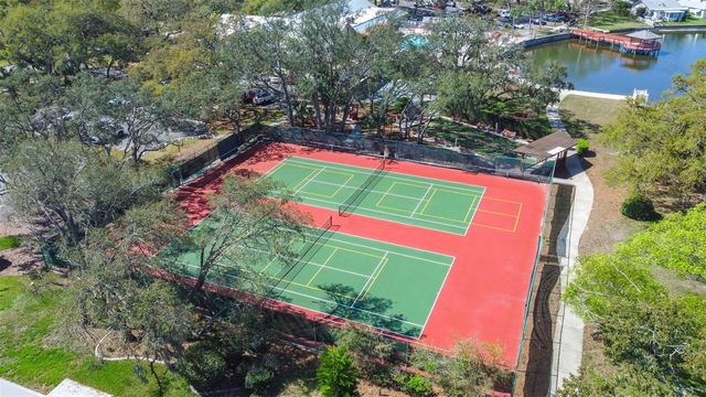 11525 FOREST RUN COURT, Port Richey, FL 34668