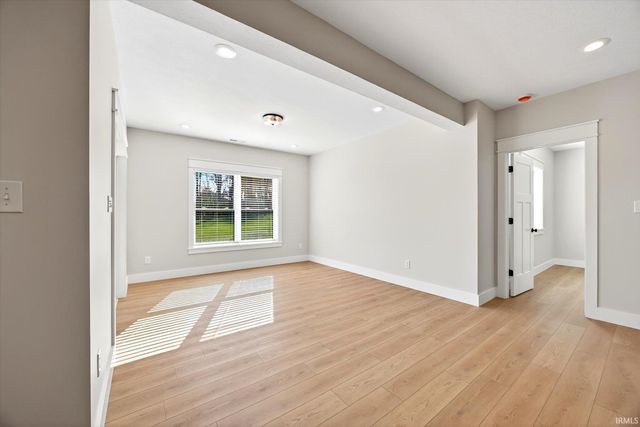 724 E Crestline Drive, Bloomington, IN 47401