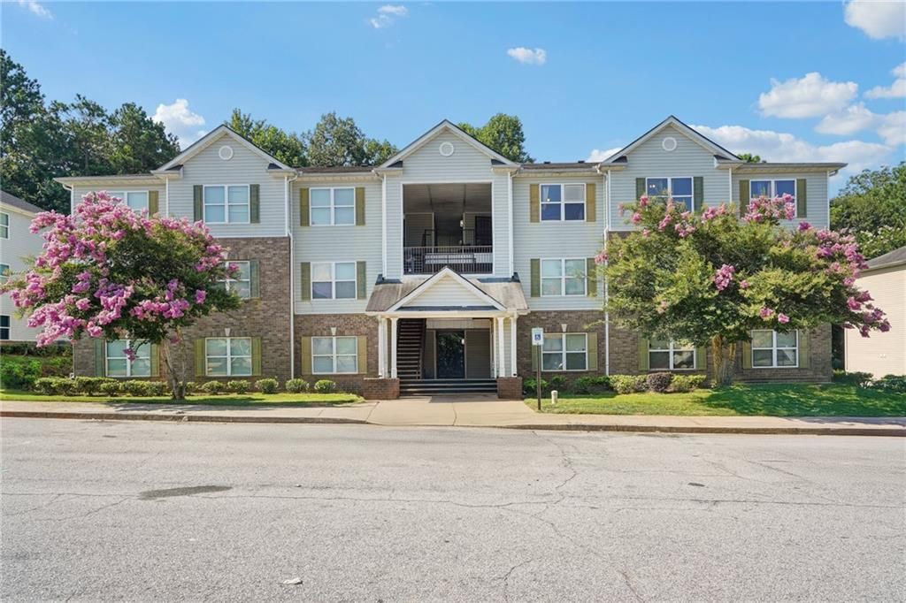 8302 Waldrop Place, Decatur, GA 30034