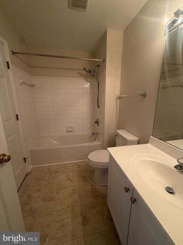 101 COLTS NECK DRIVE, Sicklerville, NJ 08081