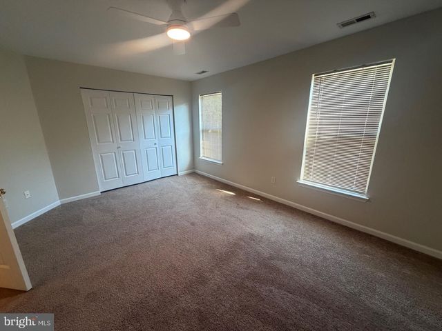 101 COLTS NECK DRIVE, Sicklerville, NJ 08081