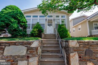 1213 FRIENDSHIP ST, Philadelphia, PA 19111