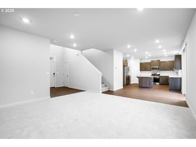 33374 Sw Rokin Way, Scappoose, OR 97056