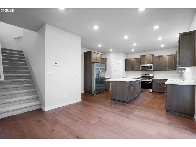 33374 Sw Rokin Way, Scappoose, OR 97056