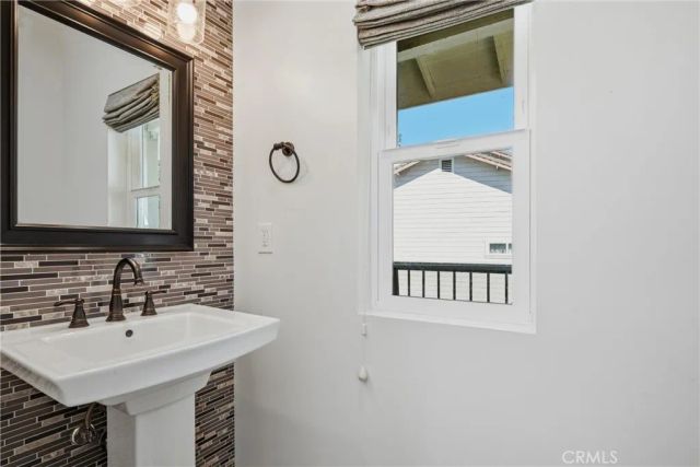 18591 N Shore Drive, Hidden Valley Lake, CA 95467