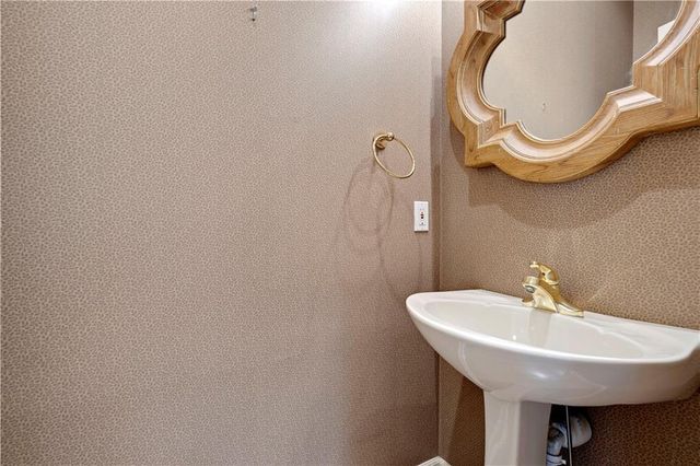 4344 W 132nd Terrace, Leawood, KS 66209