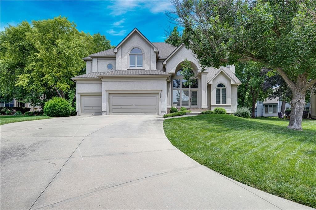 4344 W 132nd Terrace, Leawood, KS 66209