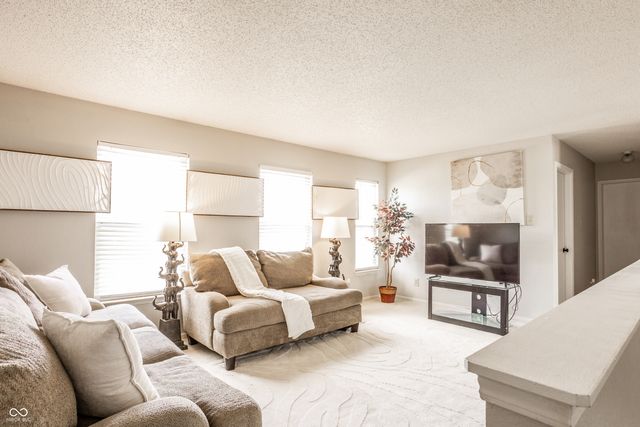 12957 E 131st Street, Fishers, IN 46037