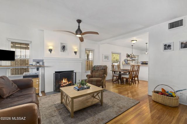 1718 E Grant Road, Tucson, AZ 85719