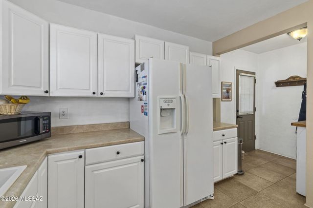 1718 E Grant Road, Tucson, AZ 85719