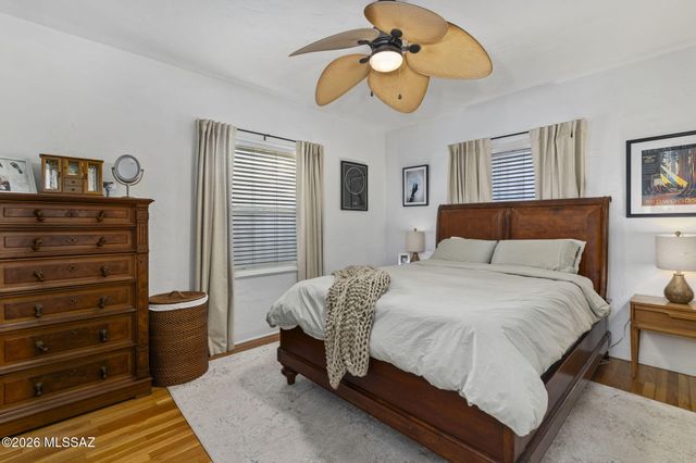 1718 E Grant Road, Tucson, AZ 85719