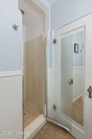 1718 E Grant Road, Tucson, AZ 85719