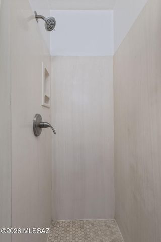 1718 E Grant Road, Tucson, AZ 85719