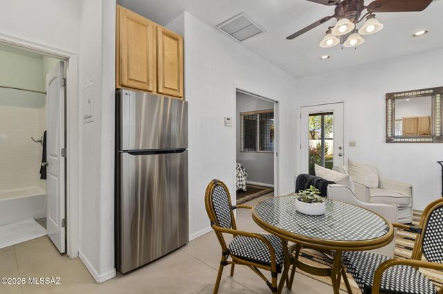 1718 E Grant Road, Tucson, AZ 85719