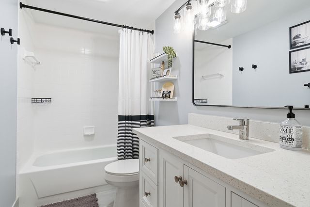 6818 68th Way, West Palm Beach, FL 33409