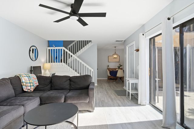 6818 68th Way, West Palm Beach, FL 33409