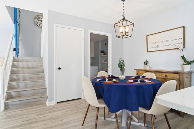 6818 68th Way, West Palm Beach, FL 33409