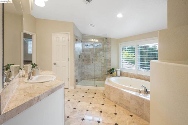 2521 Caddie Ln, Brentwood, CA 94513