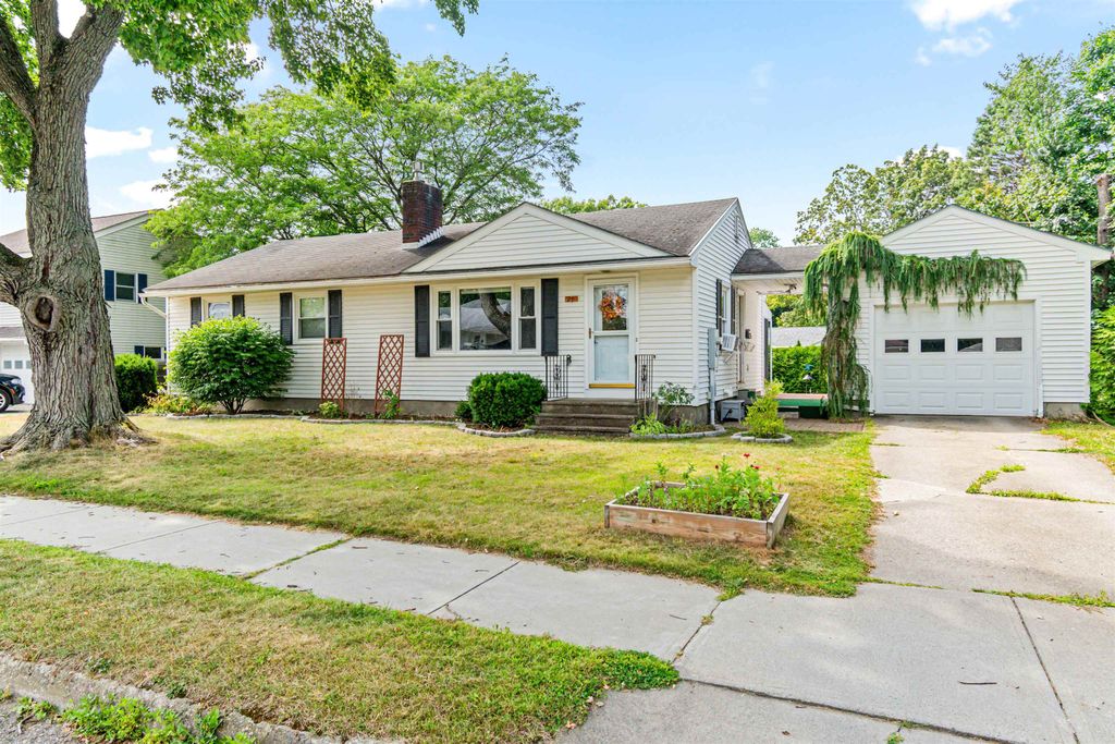 21 Alder Lane, Burlington, VT 05401