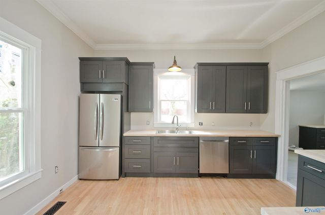 909 9th Street Se, Decatur, AL 35601